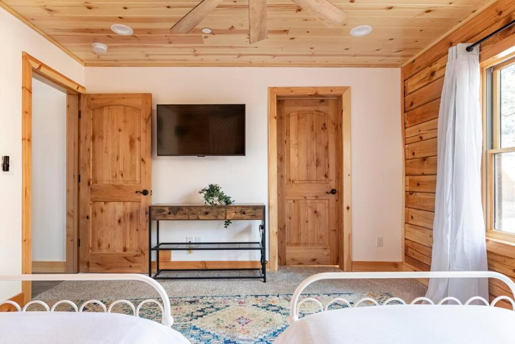 Modern Family Cabin Mins To Lake, Slopes & Hikes Big Bear City Exteriér fotografie