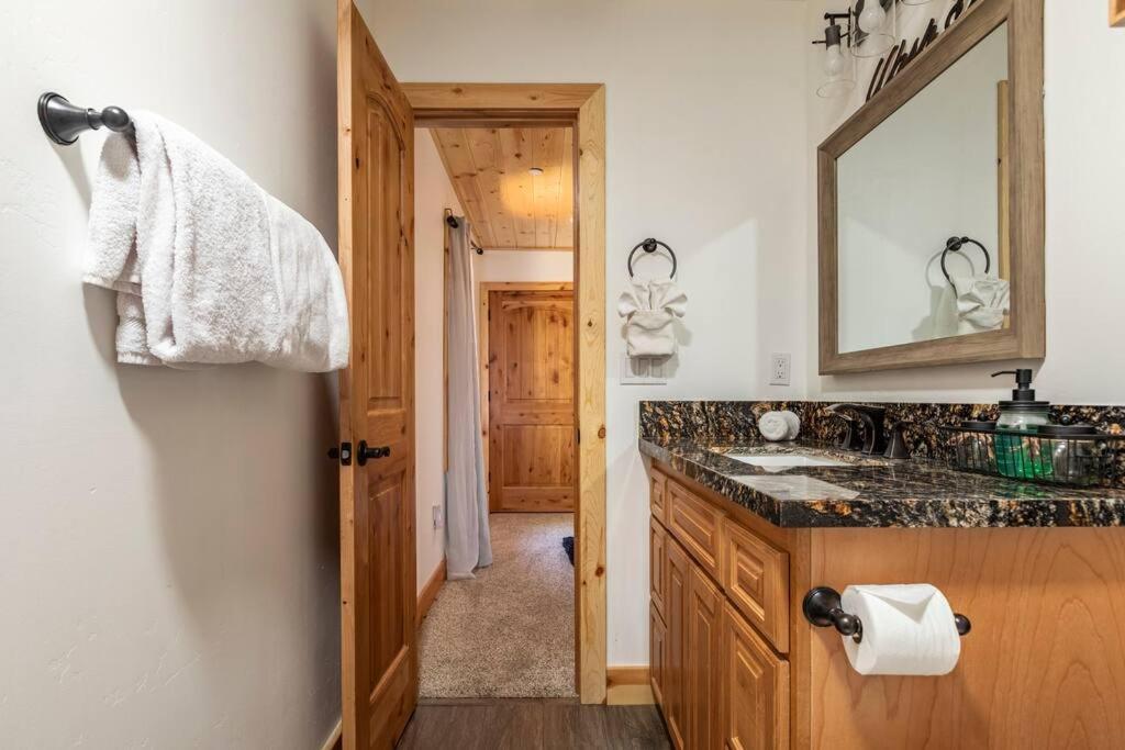 Modern Family Cabin Mins To Lake, Slopes & Hikes Big Bear City Exteriér fotografie